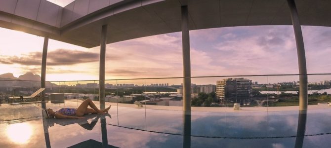 Hilton Barra – O Elegante e moderno 5 estrelas da Barra