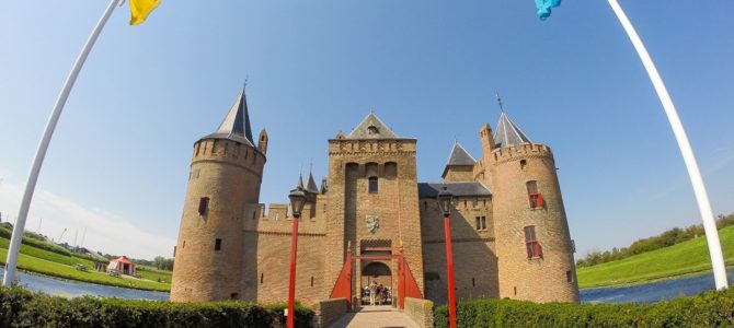 MUIDERSLOT – O Castelo Medieval na Holanda